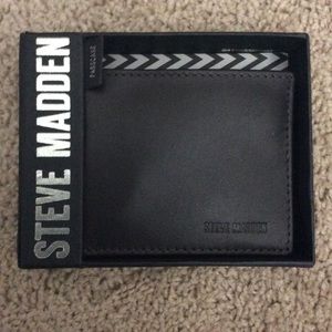 Men’s Brown leather wallet